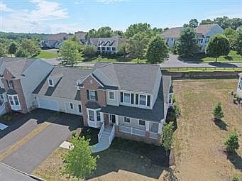 4th image of 2444 Napa Dr