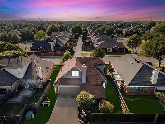 4th image of 1645 Nightingale Dr