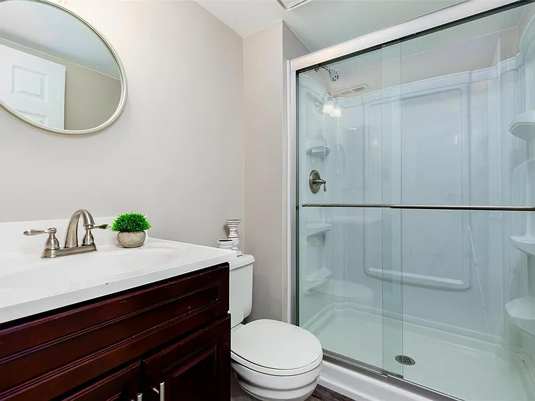 1239 Creve Coeur Crossing Ln #G — Photo 10