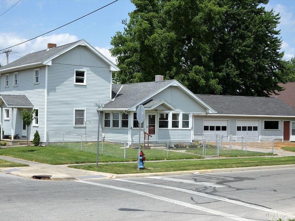 1st image of 324 E 8th St