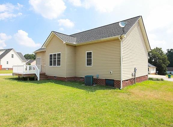 4th image of 600 Yellowstone Dr