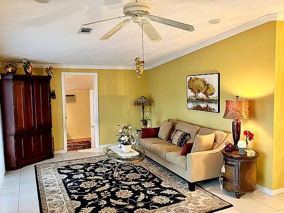 3rd image of 804 Bunker Hill Dr #1A03