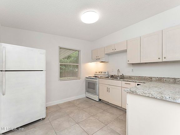 4th image of 10409 WOOSTER Drive