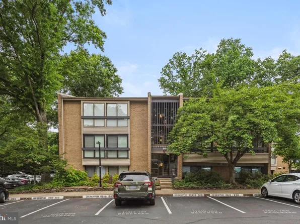 11616 Ivystone Ct Unit 5/301A, Reston, VA 20191