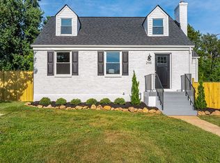 2915 Madison Pl, Falls Church, VA 22042