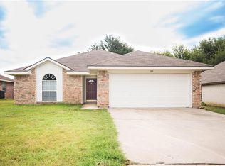 109 Troxell Blvd, Rhome, TX 76078