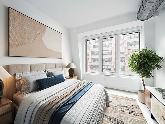 5th image of 339 W 38th St #15C