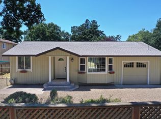 1208 Lloyd Ave, Santa Rosa, CA 95407