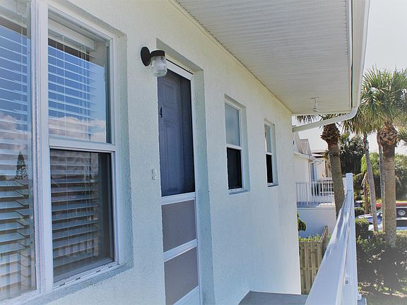 3rd image of 651 Palm Dr APT E4