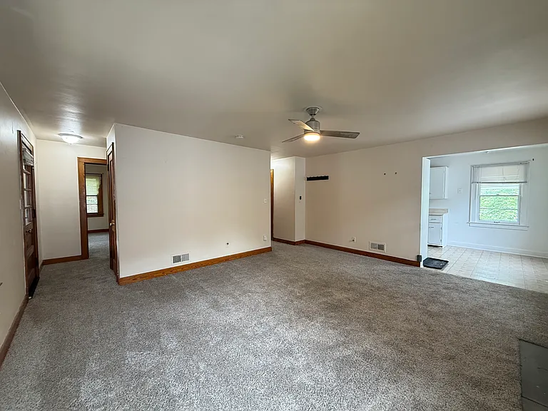 1514 Golden Ave #2 — Photo 4