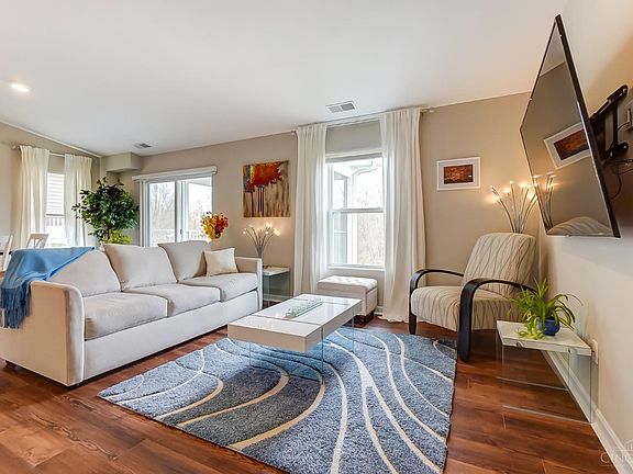 5th image of 3474 Chestnut Park Ln #201