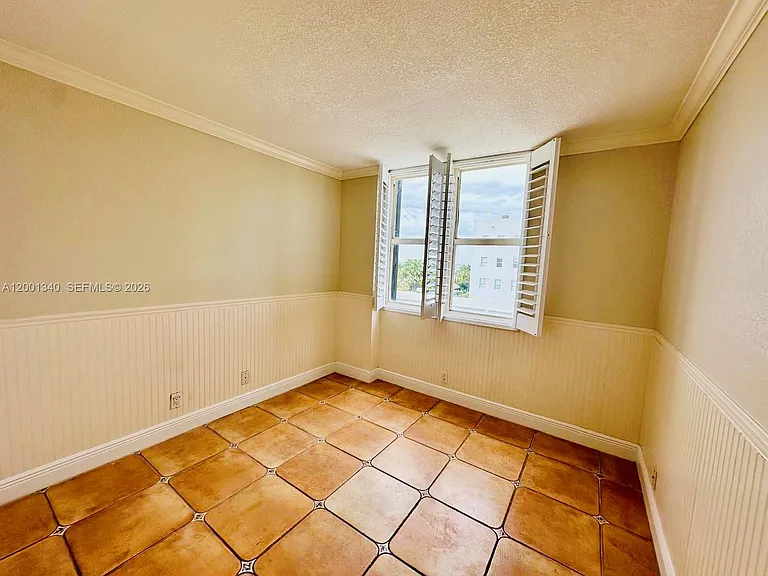 2555 Collins Ave #711 — Photo 7