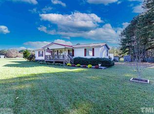 952 Woodruff Rd, Selma, NC 27576