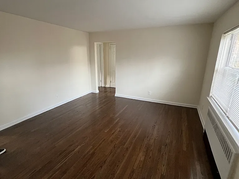 662 Cedar Ln — Photo 5