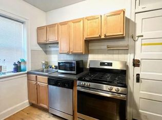 1450 W Albion Ave #2, Chicago, IL 60626