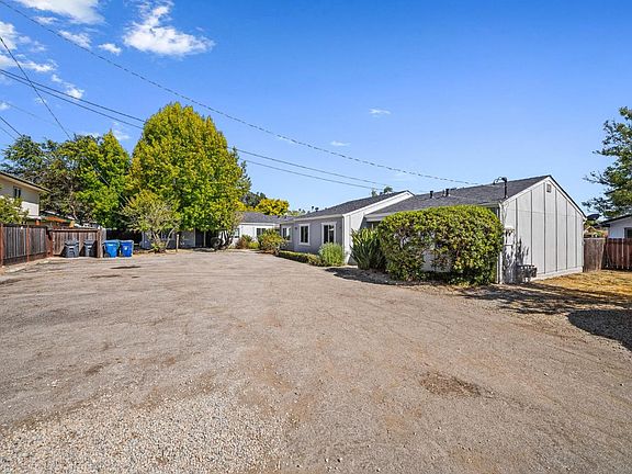 2nd image of 3268 Mission Dr