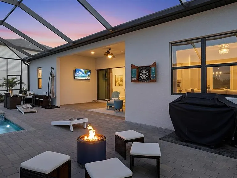 Pebble Ridge Dr — Photo 55