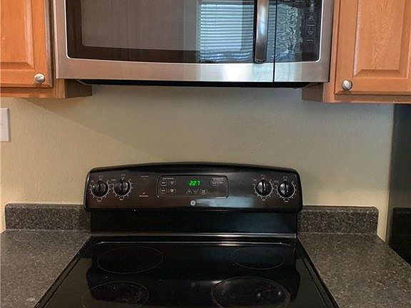 5th image of 225 Rock Harbor Dr