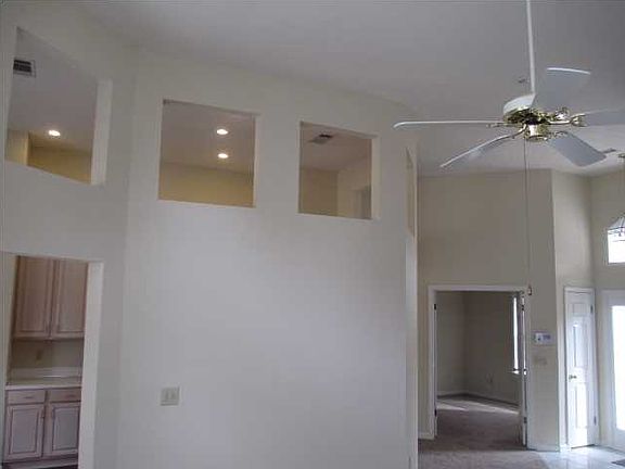 5th image of 6905 Cherry Creek Dr