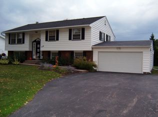 478 Churchill Dr, Rochester, NY 14616