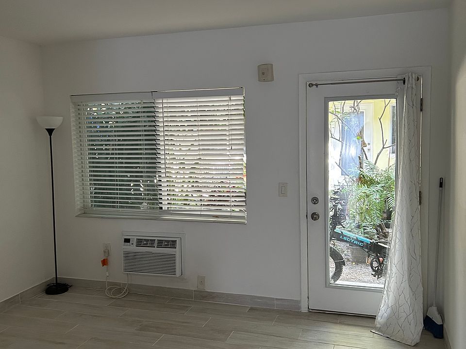 2nd image of 659 Meridian Ave #13