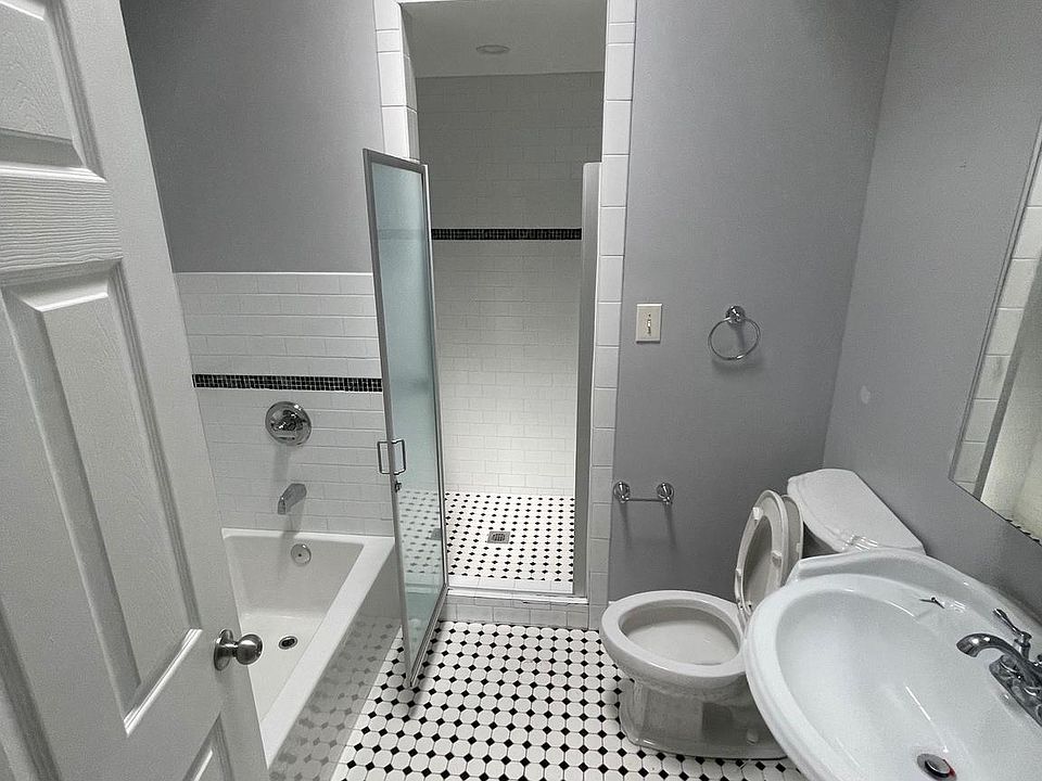 2nd image of 3533 Bleigh Ave