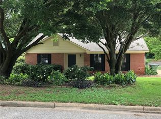 543 Forest Park Dr, Montgomery, AL 36109