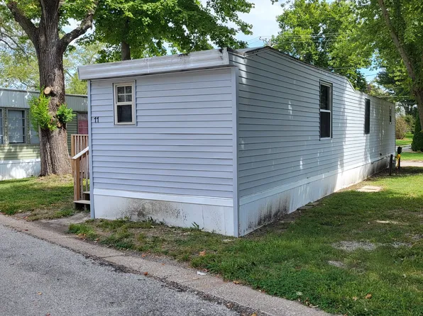 1040 Avenue Of The Cities #77, East Moline, IL 61244