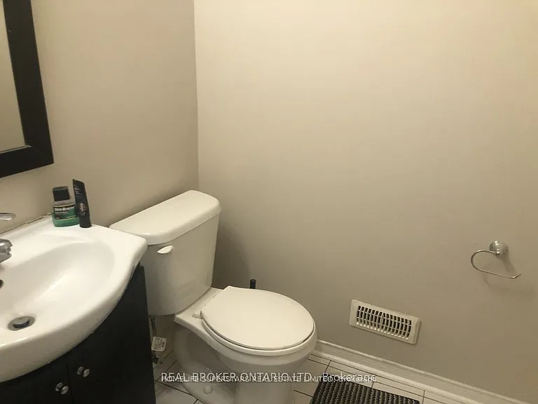 2555 Thomas St #1 — Photo 6