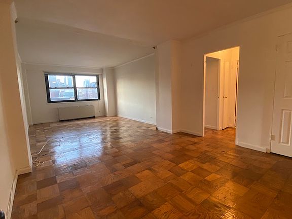 4th image of 300 W 55th St APT 9C