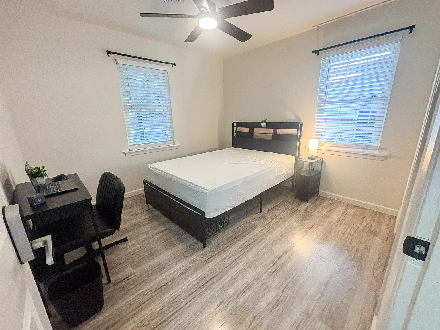 4 bed, 2.0 bath, 1300 sqft, $715 — Photo 1