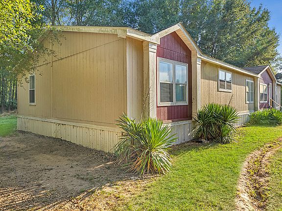 3rd image of 708 Cummings Ln
