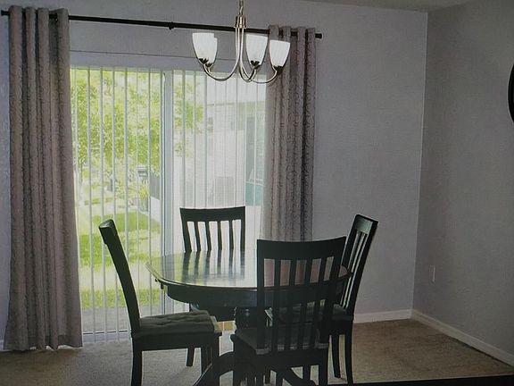 4th image of 3018 Mojave Oak Dr