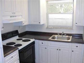 5th image of 400 SW 8th Ave APT 3