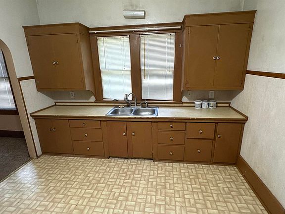 4th image of 406.5 S Chicago Ave #2