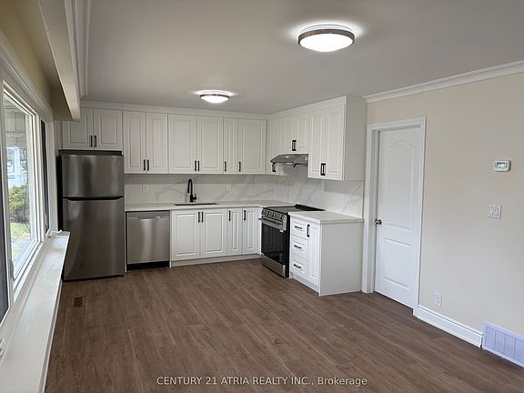 3rd image of 13 Ridgewood Ave