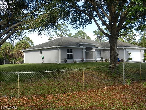 3rd image of 1025 Iris St