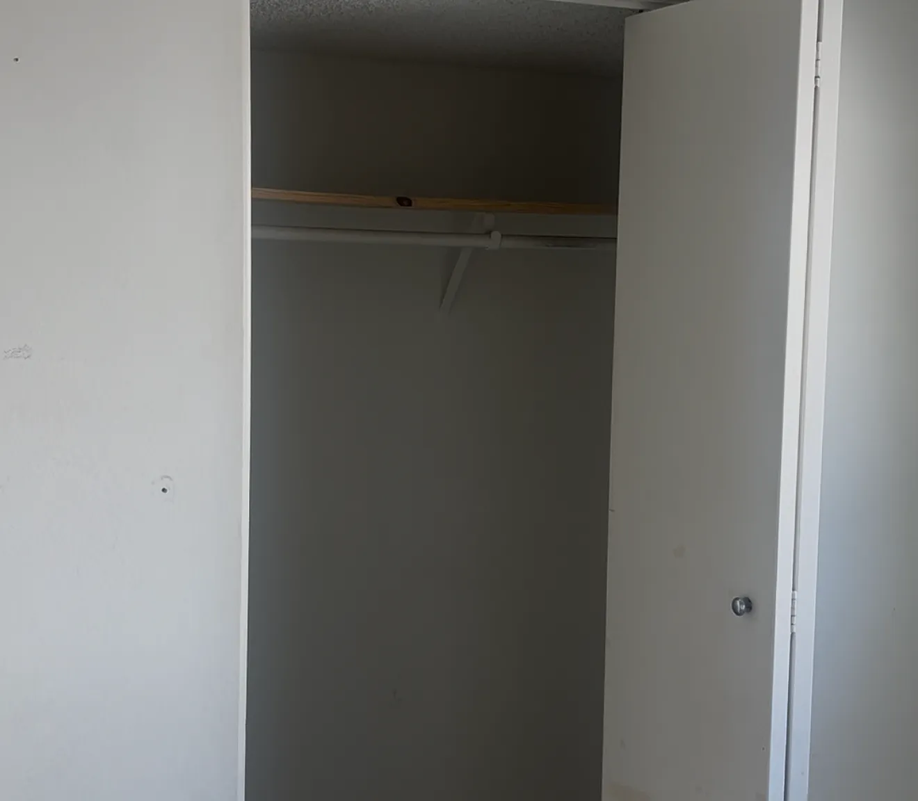 1 bed, 2584 sqft, $1,100 — Photo 3