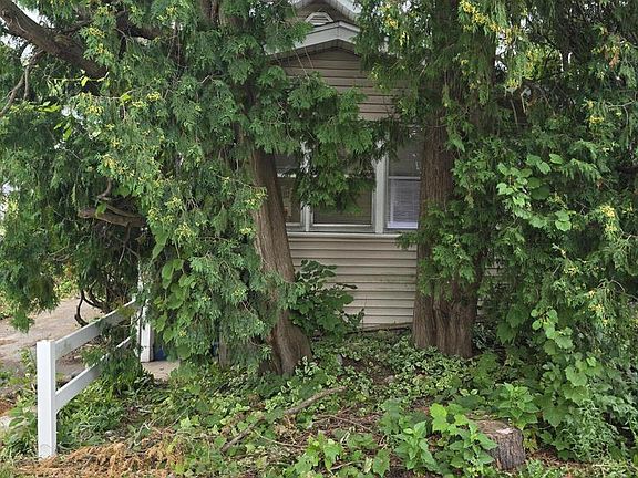 2nd image of 1530 2nd STREET