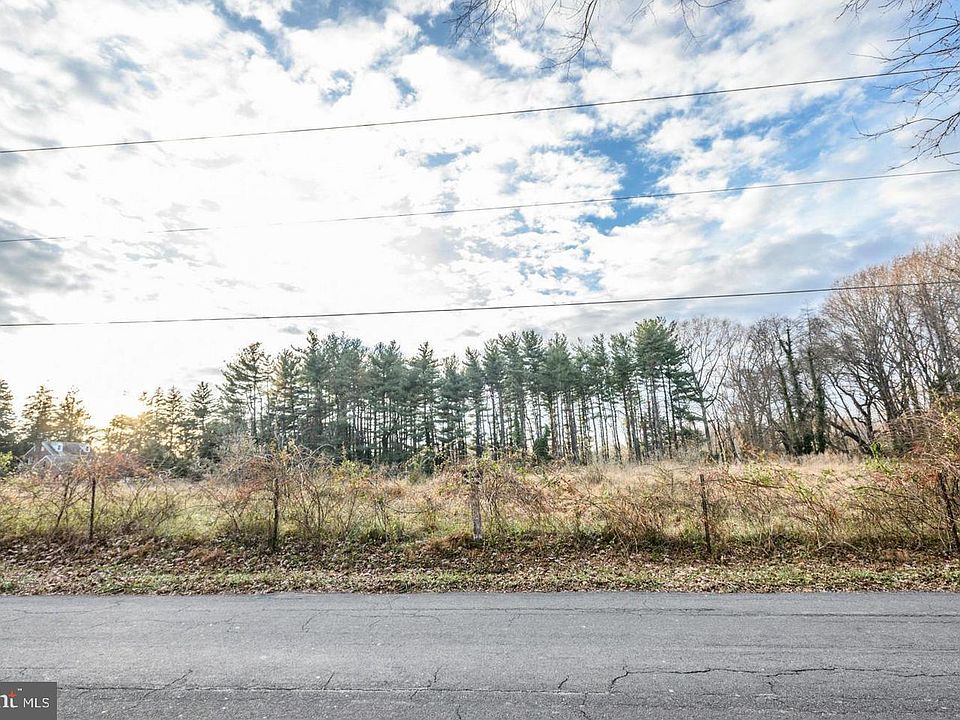 2nd image of 17910 Bentley Rd