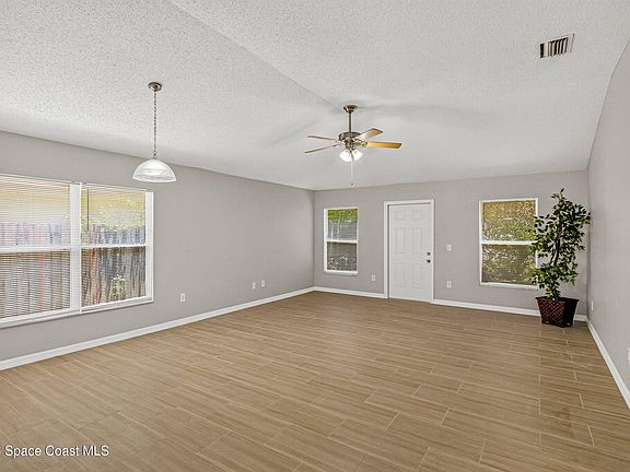 4th image of 1541 Morgan Ct