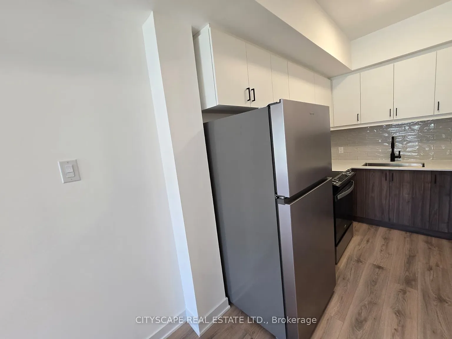 3 bed, $2,450 — Photo 4