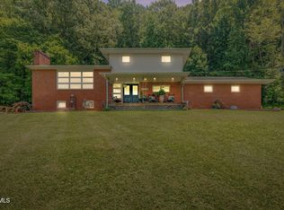 1703 Rock Springs Rd, Kingsport, TN 37664