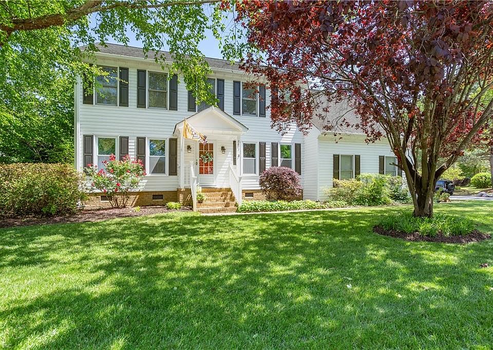Welcome Home to 2677 Cantwell Road!
