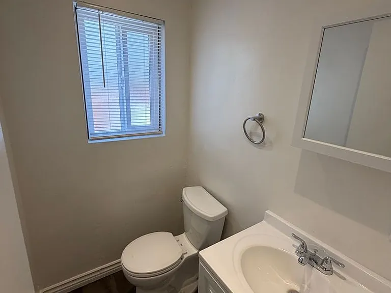 4340 Walnut — Photo 6