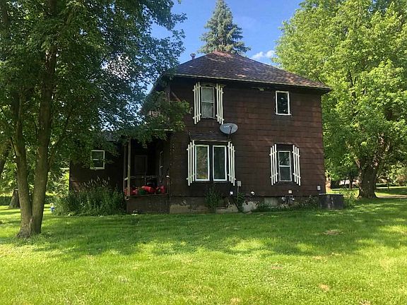 2nd image of 812 6th Ave NE