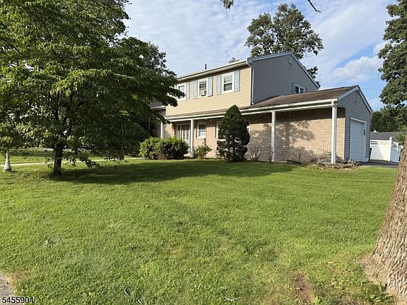 3rd image of 67 Coventry Rd