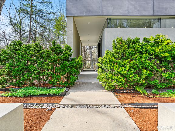 4th image of 52 Valley Forge Road