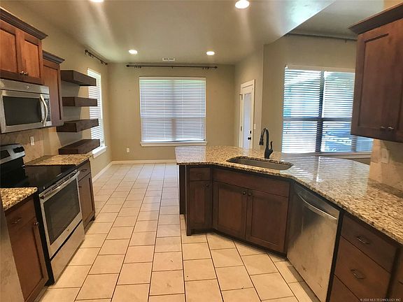 4th image of 16611 County Road 3537