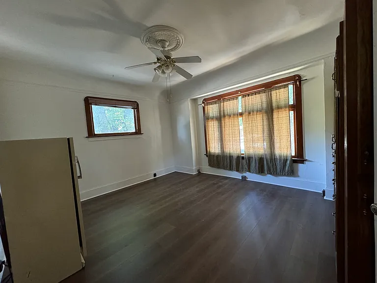 205 S 12th St #7 — Photo 5